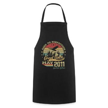 13 years old Aged to Perfection born in May 2011 - Cooking Apron - black - Front - AI Model Male 185 dark (185cm)