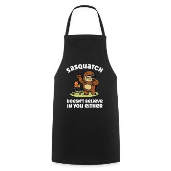 Sasquatch Bigfoot glaubt auch nicht an den Sommer - Kochschürze - Schwarz - Vorne - AI Model Male 185 dark (185cm)