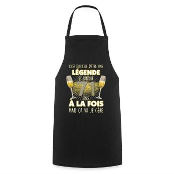 Papy et mamie légende 71 ans Idée Cadeau - Tablier de cuisine - noir - Devant - AI Model Male 185 dark (185cm)