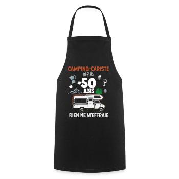 camping cariste je suis retraité - Tablier de cuisine - noir - Devant - AI Model Male 185 dark (185cm)