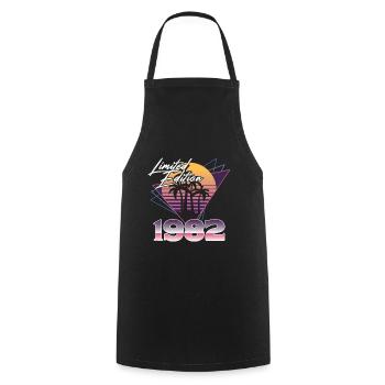 Cadeau d’anniversaire 1982 | SW triangles édition limitée - Tablier de cuisine - noir - Devant - AI Model Male 185 dark (185cm)
