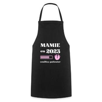 mamie 2023 humour annonce grossesse grand mere - Tablier de cuisine - noir - Devant - AI Model Male 185 dark (185cm)