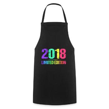 2018 Limited Edition Jahrgang 18er Retro Jahrgang - Kochschürze - Schwarz - Vorne - AI Model Male 185 dark (185cm)