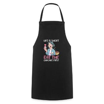 La vie d’un amateur de cupcakes est courte, mangez d’abord le cupcake - Tablier de cuisine - noir - Devant - AI Model Male 185 dark (185cm)