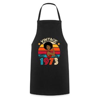 Vintage 1973 Jubiläum Frau Afro - Kochschürze - Schwarz - Vorne - AI Model Male 185 dark (185cm)