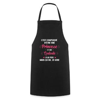 C est compliqué princesse et Louloute - Tablier de cuisine - noir - Devant - AI Model Male 185 dark (185cm)
