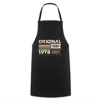 45e anniversaire Cassette décembre Vintage 1978 - Tablier de cuisine - noir - Devant - AI Model Male 185 dark (185cm)