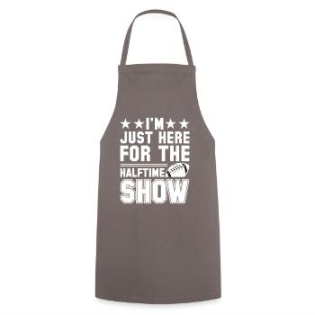 I´m Just Here for the Halftime Show Football - Kochschürze - Grau - Vorne - AI Model Male 185 dark (185cm)
