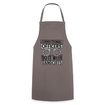 Faites-le avec des menottes Prison Guard Corrections - Tablier de cuisine - gris - Devant - AI Model Male 185 dark (185cm)