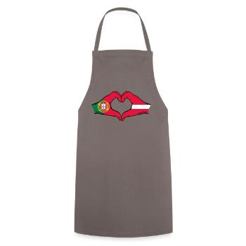 Portugal Lettonie Drapeau Mains Coeur - Tablier de cuisine - gris - Devant - AI Model Male 185 dark (185cm)