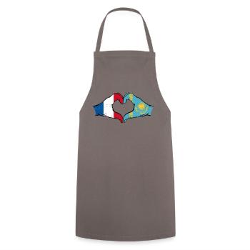 France Kazakhstan Drapeau Mains Coeur Forme Utilisé - Tablier de cuisine - gris - Devant - AI Model Male 185 dark (185cm)