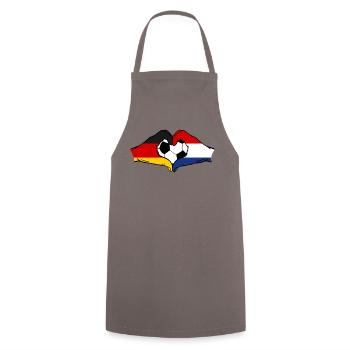 Allemagne Hollande Football Drapeau Mains Coeur Forme - Tablier de cuisine - gris - Devant - AI Model Male 185 dark (185cm)