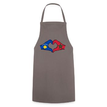 Kosovo Maroc Drapeau Mains Coeur Forme - Tablier de cuisine - gris - Devant - AI Model Male 185 dark (185cm)