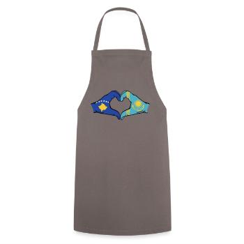 Kosovo Kazakhstan Drapeau Mains Coeur Forme - Tablier de cuisine - gris - Devant - AI Model Male 185 dark (185cm)