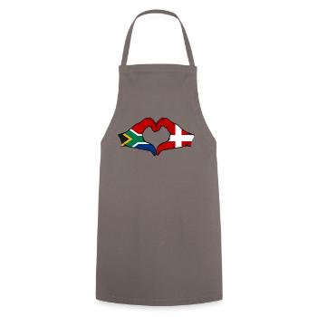 Südafrika Dänemark Flagge Hände Herzform - Kochschürze - Grau - Vorne - AI Model Male 185 dark (185cm)
