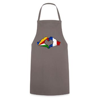 Seychelles France Drapeau Mains Coeur Forme Utilisé - Tablier de cuisine - gris - Devant - AI Model Male 185 dark (185cm)
