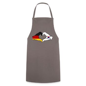 Allemagne Corée du Sud Drapeau Mains Coeur Forme - Tablier de cuisine - gris - Devant - AI Model Male 185 dark (185cm)