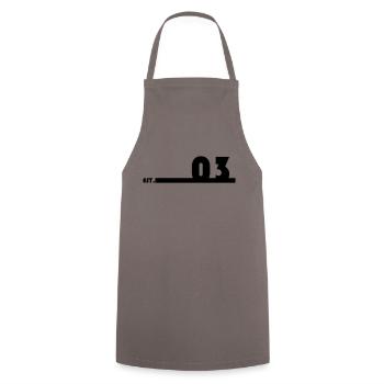 03_Black_Bauhaus93 - Kochschürze - Grau - Vorne - AI Model Male 185 dark (185cm)