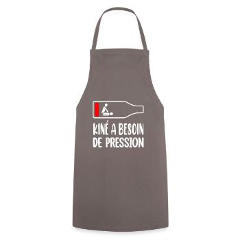 Kiné a besoin de pression t-shirt masseur humour - Tablier de cuisine - gris - Devant - AI Model Male 185 dark (185cm)