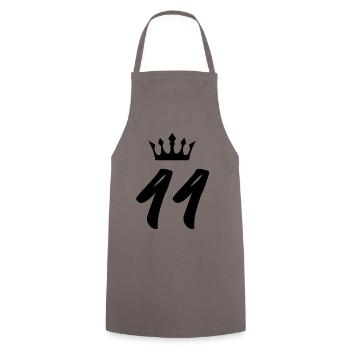 44 Zahl Krone - Kochschürze - Grau - Vorne - AI Model Male 185 dark (185cm)