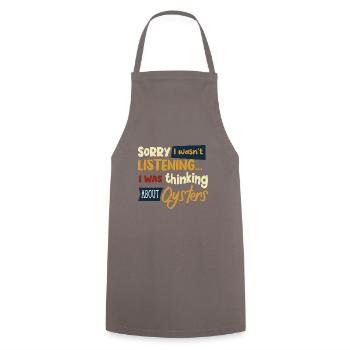 Penser aux huîtres Seafood Chef Funny Saying - Tablier de cuisine - gris - Devant - AI Model Male 185 dark (185cm)