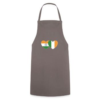 Inde Irlande Flag Heart - Tablier de cuisine - gris - Devant - AI Model Male 185 dark (185cm)