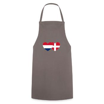 Pays-Bas Danemark Flag Heart - Tablier de cuisine - gris - Devant - AI Model Male 185 dark (185cm)