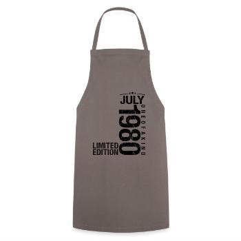 Anniversaire 1980 Juillet 1980 Juillet 1980 - Tablier de cuisine - gris - Devant - AI Model Male 185 dark (185cm)