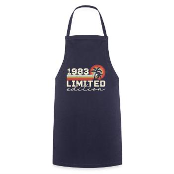 Jahrgang 1983 Retro 1983 Jubiläumsgeschenk - Kochschürze - Navy - Vorne - AI Model Male 185 dark (185cm)