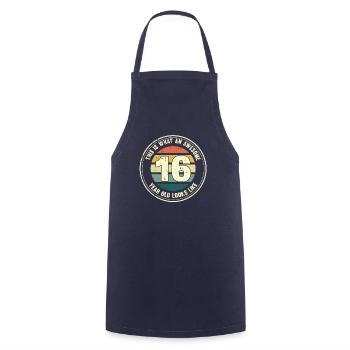 16ème anniversaire pour que vous voyiez avec 16 cadeaux rétro - Tablier de cuisine - marine - Devant - AI Model Male 185 dark (185cm)