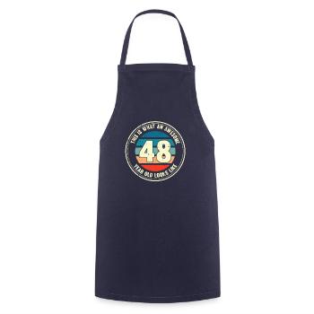 48e anniversaire donc vous voyez avec 48 cadeau rétro - Tablier de cuisine - marine - Devant - AI Model Male 185 dark (185cm)