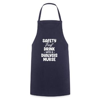 Safety First Drink Mit Einer Dialyseschwester - Kochschürze - Navy - Vorne - AI Model Male 185 dark (185cm)
