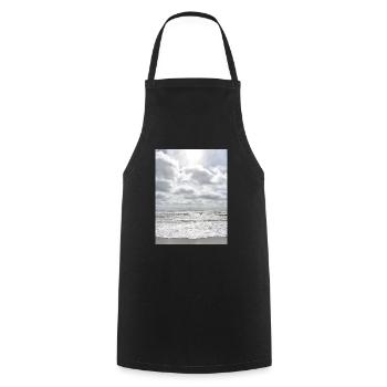 Am Meer - endloser Horizont - Foto - Kochschürze - Schwarz - Vorne - AI Model Male 185 dark (185cm)