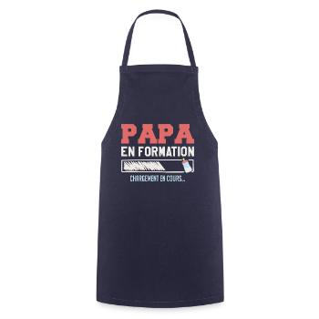 Papa en Formation - Chargement en Cours - Tablier de cuisine - marine - Devant - AI Model Male 185 dark (185cm)