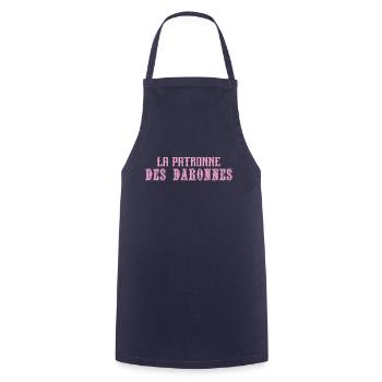 La Patronne Des Daronnes - Tablier de cuisine - marine - Devant - AI Model Male 185 dark (185cm)