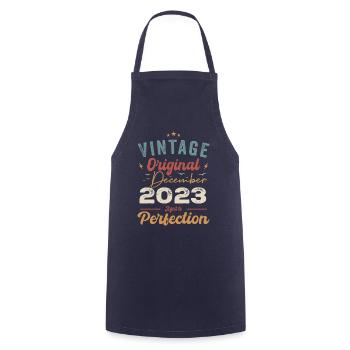 Vintage Geburtstag - Dezember 2023 - Geschenkidee - Kochschürze - Navy - Vorne - AI Model Male 185 dark (185cm)