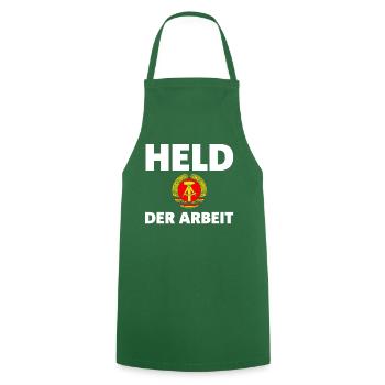 Held der Arbeit DDR - Kochschürze - Grün - Vorne - AI Model Male 185 dark (185cm)