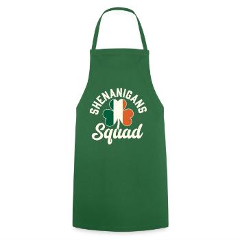 Shenanigans Squad Shamrock - Kochschürze - Grün - Vorne - AI Model Male 185 dark (185cm)