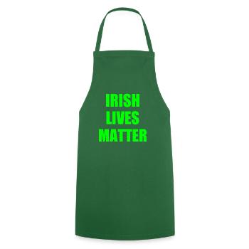 Irish lives matter - Tablier de cuisine - vert foncé - Devant - AI Model Male 185 dark (185cm)