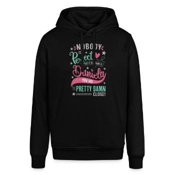 Niemand ist perfekt - Daniela Name Geschenkidee - Stanley/Stella Unisex Hoodie SOUNDER - Schwarz - Vorne - Alina (178cm) & Michal (187cm)
