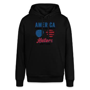 Amerika: Ein Land, das so großartig ist, dass die USA patriotisch sind - Stanley/Stella Unisex Hoodie SOUNDER - Schwarz - Vorne - Alina (178cm) & Michal (187cm)