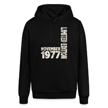 November 1977 Limited Edition 46 Jahren Mann Frau - Stanley/Stella Unisex Hoodie SOUNDER - Schwarz - Vorne - Alina (178cm) & Michal (187cm)