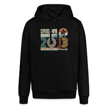 März 2013 Geburtstag März 2013 Geschenk - Stanley/Stella Unisex Hoodie SOUNDER - Schwarz - Vorne - Alina (178cm) & Michal (187cm)