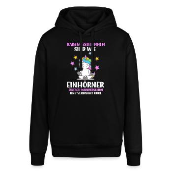 Bademeister Rettungsschwimmer Einhorn Spruch Beruf - Stanley/Stella Unisex Hoodie SOUNDER - Schwarz - Vorne - Alina (178cm) & Michal (187cm)