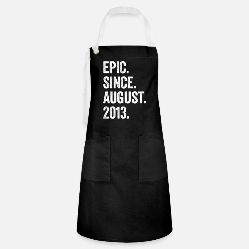 10 Years Epic Since August 2013 10th Birthday - Artisan Apron - black/white