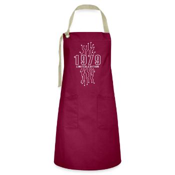 Birthday 1979 Gaming Limited Edition Gamer - Artisan Apron - burgundy / desert sand - Front - Zoe (177cm)