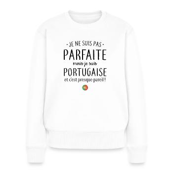 Je suis Portugaise - Pull Premium bio Femme - blanc - Devant - Julia (174cm)