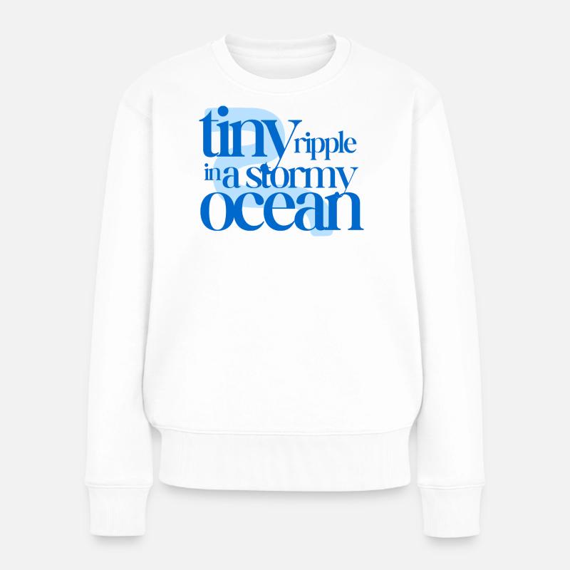Une petite ondulation dans un océan orageux (fond bleu) - Pull Premium bio Femme - blanc