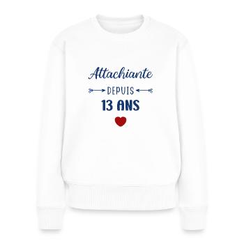 Attachiante depuis 13 ans - Pull Premium bio Femme - blanc - Devant - Julia (174cm)