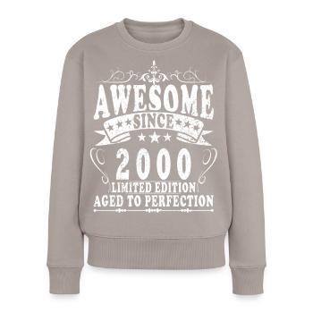 Aged to Perfection 2000 - Frauen Premium Bio Pullover - Taupe - Vorne - Julia (174cm)